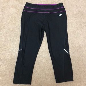 Capri workout pants